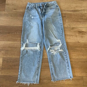 Distressed boyfriend cropped jeans size small nwot light wash 25 inch inseam